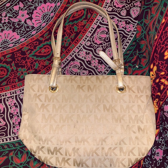 Michael Kors bag - Picture 2 of 4